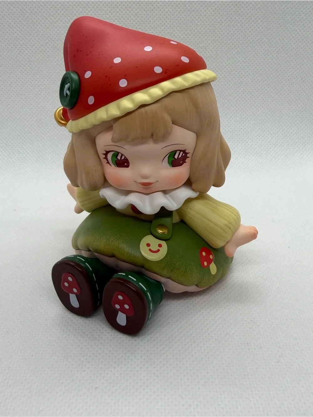 CharLine Forest Children Mushroom Girl Figure